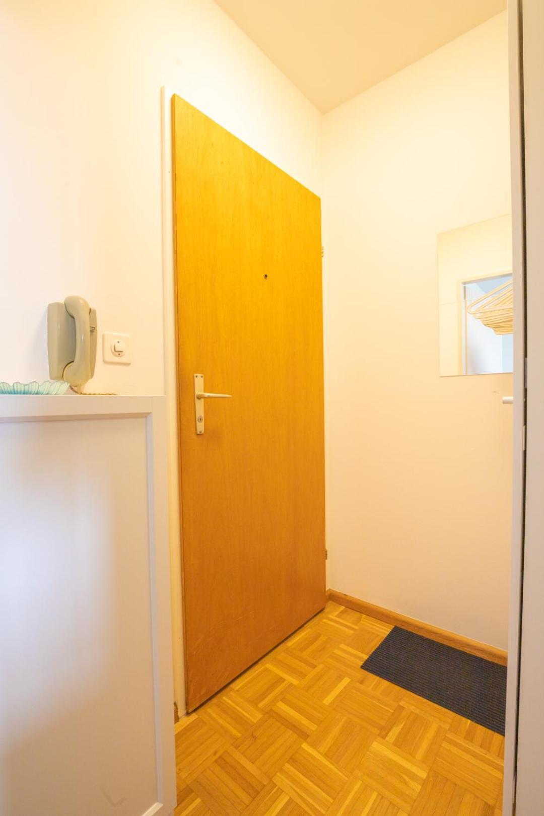 Special Blue Tiger Apartment Basel, Messe Kleinbasel 10-Star Extérieur photo